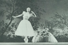 乌兰诺娃的生平简介