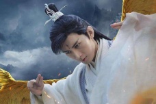 《琉璃》司凤显出金赤鸟真身