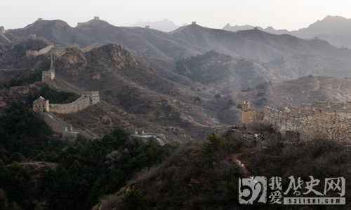 为什么从秦到明都在致力于修长城