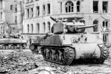 M4谢尔曼坦克：二战陆战明星兵器