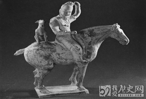 一场胡人叛乱导致唐人开放自信的心态动摇_华夏版五卷本《中国通史·隋唐五代两宋》