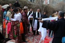 卓仓藏族婚礼上的唱词有什么含义