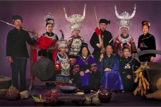 外国也有苗族人