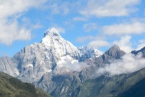 四姑娘山的传说