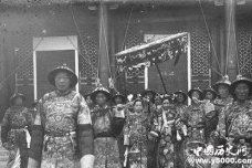 溥仪回忆录：清末太监敲诈勒索大臣