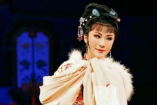 越剧妆容的特点