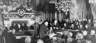 1928年8月27日：《非战公约》签署