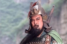 关羽不服马超的原因