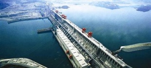 1994年12月14日：三峡工程正式开工