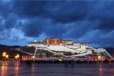 布达拉宫的艺术特点