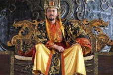 吕不韦与秦始皇到底什么关系