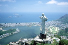 巴西耶稣山怎么建成的