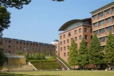 拜乐卡应用大学简介
