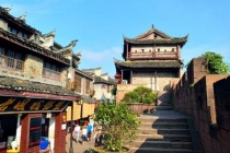 凤凰古城的北门城楼历史