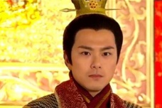 唐武宗李炎即位初期做了什么