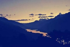 《新秋夜寄诸弟》赏析