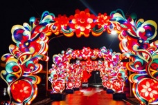 元宵节点彩灯的来历