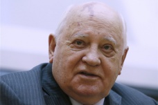 戈尔巴乔夫生平简介