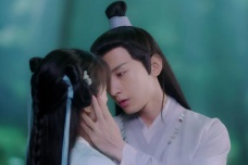 《琉璃》司凤送银簪给璇玑，为何遭拒绝