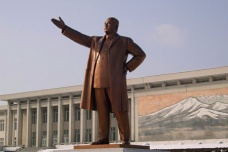 金日成生平简介