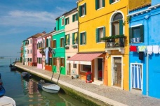 世界上色彩最丰富的地方：彩色岛