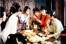 《红楼梦》中行酒令怎么玩