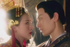 《琉璃》九世历劫司凤为情而死