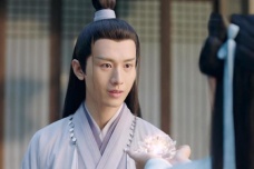 《琉璃》昊辰为何偷换璇玑心灯