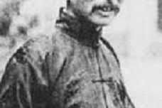 张作霖跪见溥仪的故事