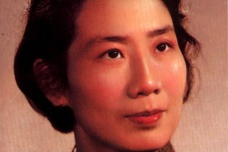 袁雪芬生平简介