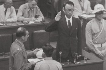 溥仪东京审判席强势对骂日本天皇