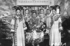 慈禧为什么要光绪叫她“亲爸爸”