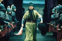 关羽斩华雄为何要一杯温酒