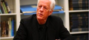 2021年1月7日：迈克尔·艾普特逝世