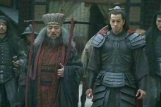 讨伐董卓的背景是什么