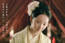 鸳鸯和平儿谁的地位高