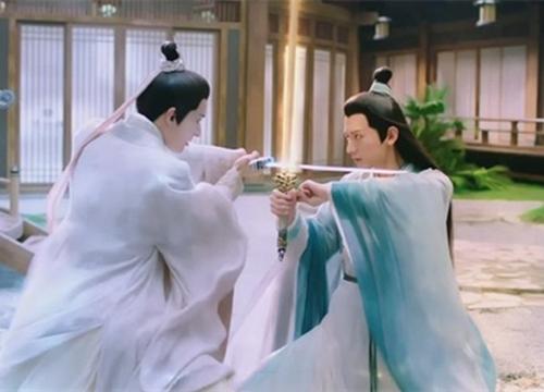 司凤和昊辰为璇玑大打出手