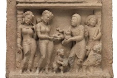 印度第一个封建王朝出现在什么时候