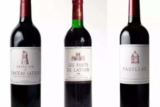 拉图城堡的一门三杰指的是什么