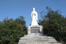 周敦颐是如何看待太极和无极的