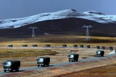 青藏公路是什么时候修建的