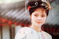 李纨喜欢黛玉还是宝钗