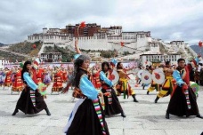 藏族民族舞蹈是什么样的