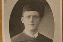 三星堆首次考古发掘人葛维汉