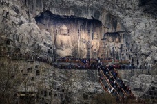 龙门石窟是什么样的