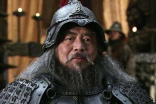 董卓的生平简介