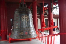 寺院大钟的简介