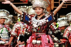 苗族银饰反映了哪些苗族文化