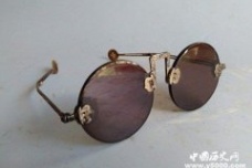 清朝皇帝对于西洋眼镜的态度