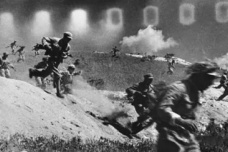 新兴里战斗：美军北极熊团被全歼